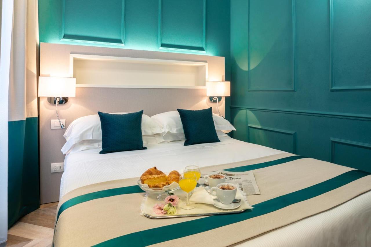 Hotel Monte Rosa Киавари Екстериор снимка